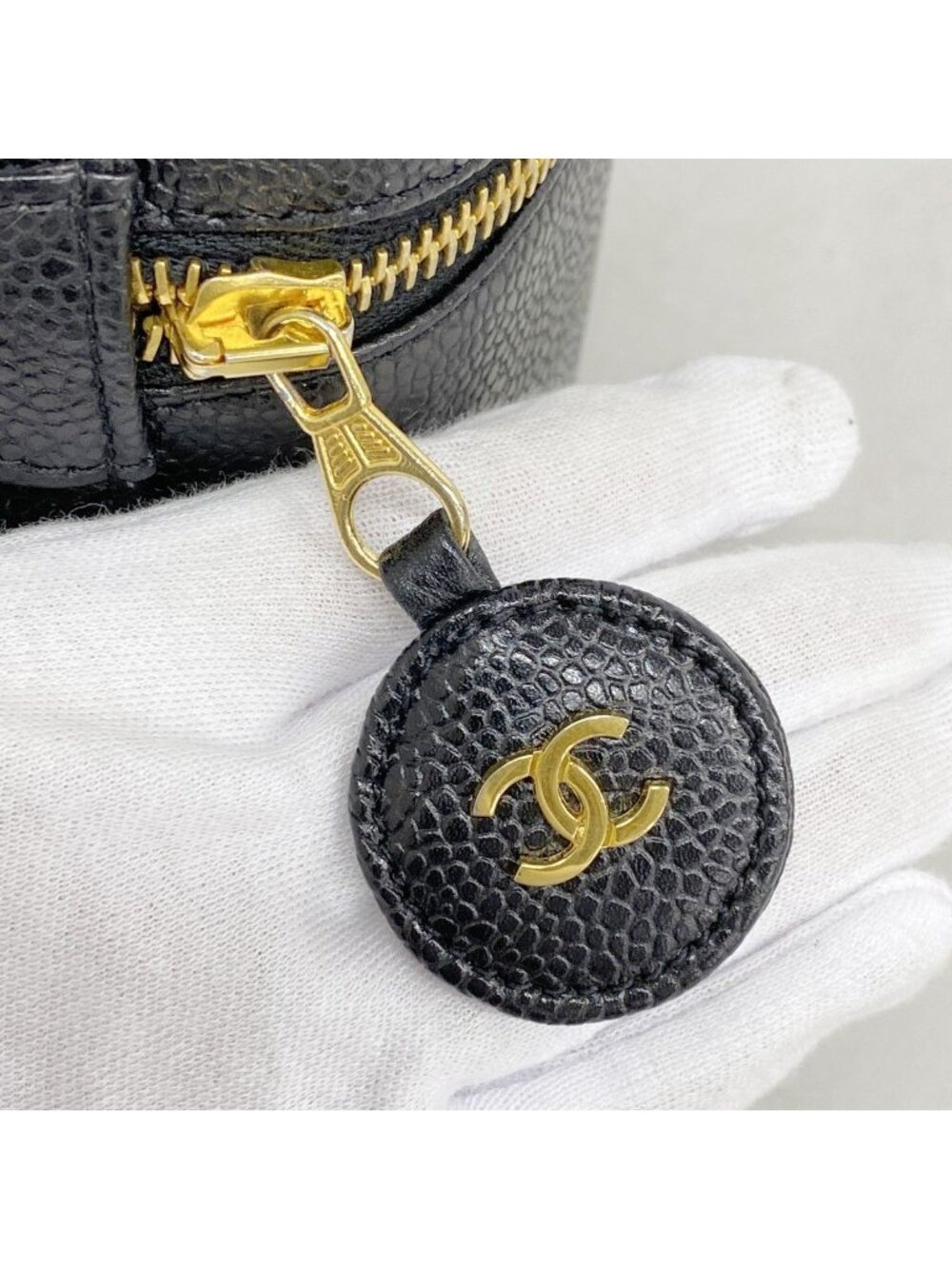 Chanel Vanity Bag Caviar Leather Black Gold - Picture 7 of 9